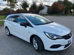 Weiß Gebraucht 2021 Opel Astra Design & Tech Kombi | 12.900 € (Guter Preis)