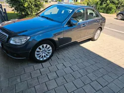Grau Gebraucht 2009 Mercedes C180 Avantgarde Limousine | 5.800 €