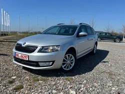 Silber Gebraucht 2015 Skoda Octavia Style Kombi | 13.990 € (Fairer Preis)