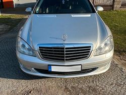 Grau Gebraucht 2006 Mercedes S320 Limousine | 6.500 €