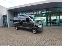 Schwarz Gebraucht 2023 Mercedes Sprinter Van | 38.068 € (Guter Preis)