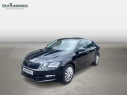 Schwarz Gebraucht 2019 Skoda Octavia Ambition Limousine | 16.666 € (Fairer Preis)