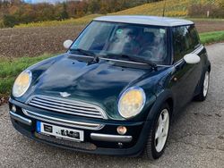 Rot Gebraucht 2006 Mini Cooper Kleinwagen | 6.000 €