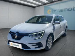 Weiß Gebraucht 2021 Renault Mégane GrandTour Kombi | 17.199 € (Fairer Preis)