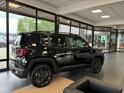 Black clear coat Neu 2024 Jeep Renegade Limited SUV | 44.994 €
