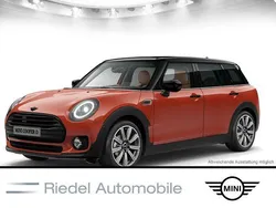Rot Gebraucht 2024 Mini Cooper D Clubman Kombi | 33.990 €