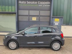 Grau Gebraucht 2016 VW Polo Limousine | 8.490 € (Etwas zu teuer)