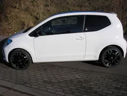 Weiß Gebraucht 2017 VW up! Sound Kleinwagen | 7.999 € (Fairer Preis)