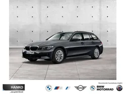 Mineralgrau metallic Gebraucht 2022 BMW 330e Advantage Kombi | 29.900 € (Etwas zu teuer)