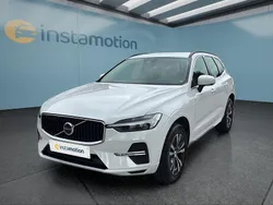 Weiß Gebraucht 2021 Volvo XC60 Momentum SUV | 37.899 € (Guter Preis)