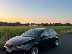 Schwarz Gebraucht 2015 Seat Leon ST FR Kombi | 10.999 € (Fairer Preis)