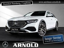 Weiß (manufaktur opalithweiß bright) Gebraucht 2024 Mercedes E300 Avantgarde Kombi | 63.730 €