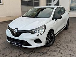 Weiß Gebraucht 2022 Renault Clio V Life Kleinwagen | 13.490 € (Fairer Preis)