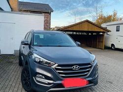 Grau Gebraucht 2015 Hyundai Tucson Classic SUV | 14.700 € (Teuer)