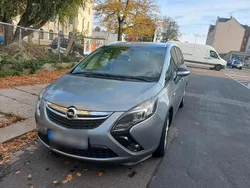 Grau Gebraucht 2013 Opel Zafira Tourer Van / Kleinbus | 7.000 € (Fairer Preis)