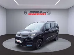 Perla nera schwarz metallic Gebraucht 2023 Citroën e-Berlingo Shine Van / Kleinbus | 24.900 € (Guter Preis)