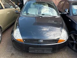 Schwarz Gebraucht 2005 Ford Ka Kleinwagen | 400 €
