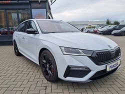 Weiß Gebraucht 2023 Skoda Octavia RS Kombi | 32.990 € (Guter Preis)