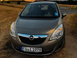 Braun Gebraucht 2010 Opel Meriva Van / Kleinbus | 4.850 € (Guter Preis)