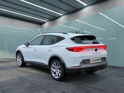 Weiß Gebraucht 2022 Cupra Formentor SUV | 24.499 € (Guter Preis)