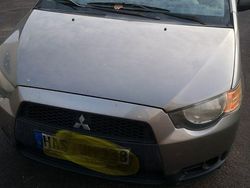 Beige Gebraucht 2009 Mitsubishi Colt Van / Kleinbus | 2.200 € (Fairer Preis)