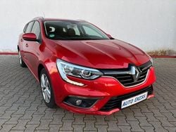 Rot Gebraucht 2019 Renault Mégane GrandTour Business Kombi | 9.499 € (Guter Preis)