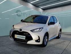 Weiß Gebraucht 2023 Mazda 2 Limousine | 22.190 € (Fairer Preis)