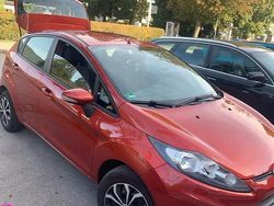 Rot Gebraucht 2008 Ford Fiesta Limousine | 2.200 €