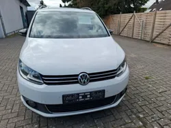 Weiß Gebraucht 2012 VW Touran Match Van / Kleinbus | 6.500 € (Guter Preis)