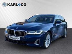 Blau Gebraucht 2022 BMW 530e Luxury Line Kombi | 30.488 € (Guter Preis)