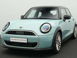 Grün Gebraucht 2024 Mini Cooper Favoured Kleinwagen | 26.731 € (Guter Preis)