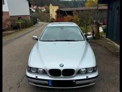 Silber Gebraucht 1999 BMW 540 Limousine | 4.999 €