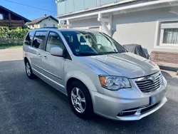 Silber Gebraucht 2012 Lancia Voyager Gold Van / Kleinbus | 9.490 € (Superpreis)