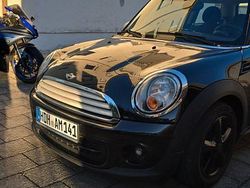 Schwarz Gebraucht 2011 Mini ONE Kleinwagen | 4.900 € (Etwas zu teuer)