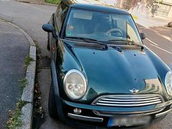 Grün Gebraucht 2003 Mini Cooper Kleinwagen | 1.500 €