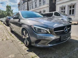 Grau Gebraucht 2016 Mercedes CLA180 Urban Limousine | 17.900 € (Fairer Preis)
