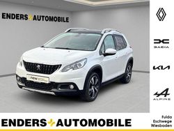 Weiß Gebraucht 2018 Peugeot 2008 Allure SUV | 11.990 € (Etwas zu teuer)