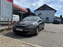 Grau Gebraucht 2016 Peugeot 308 Active Limousine | 9.999 € (Teuer)