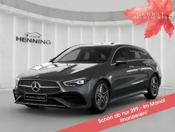 Grau Gebraucht 2024 Mercedes CLA200 Shooting Brake AMG Kombi | 34.880 € (Teuer)