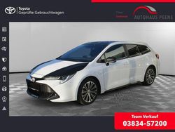 Schneeweiß Gebraucht 2020 Toyota Corolla Team Kombi | 19.555 € (Guter Preis)