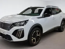 Weiss Gebraucht 2024 Peugeot 2008 Allure SUV | 19.980 € (Guter Preis)