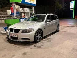 Silber Gebraucht 2006 BMW 330 Kombi | 9.750 €