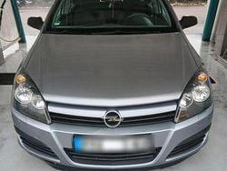 Grau Gebraucht 2005 Opel Astra Cosmo Kombi | 1.700 € (Guter Preis)