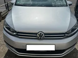 Grau Gebraucht 2022 VW Touran Comfortline Van / Kleinbus | 27.500 € (Guter Preis)