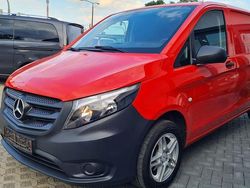 Rot Gebraucht 2019 Mercedes Vito Van / Kleinbus | 14.791 € (Guter Preis)