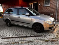 Beige Gebraucht 2008 Skoda Fabia Ambiente Kleinwagen | 2.500 € (Fairer Preis)