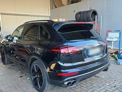 Schwarz Gebraucht 2015 Porsche Cayenne S SUV | 25.000 €