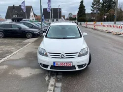 Weiß Gebraucht 2008 VW Golf Plus Cross Comfortline Van / Kleinbus | 3.900 € (Fairer Preis)