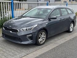 Grau Gebraucht 2018 Kia Ceed Sportswagon Spirit Kombi | 8.999 € (Guter Preis)