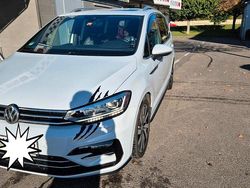 Weiß Gebraucht 2018 VW 181 R-line SUV | 19.450 €